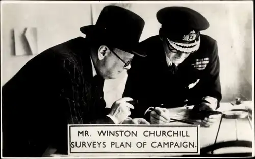 Ak Winston Churchill surveys plan of campaign