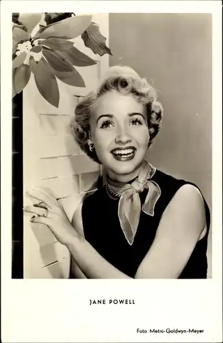 Ak Schauspielerin Jane Powell, Portrait, Blume