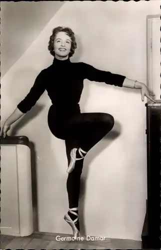 Ak Schauspielerin Germaine Damar, Portrait, Balletttänzerin