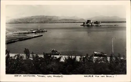 Ak Nauplie Nafplio Griechenland, Gesamtansicht, Ufer, Insel