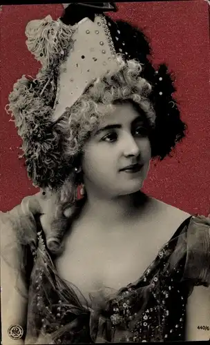 Ak Portrait einer Frau mit Hut