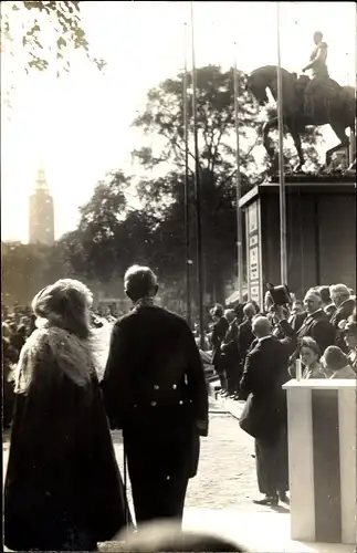 Foto Ak Den Haag, Denkmal, Adel Niederlande