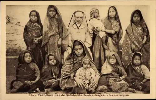 Ak Indien, Mission, Gruppenbild der Frauen in Tracht, Nonne
