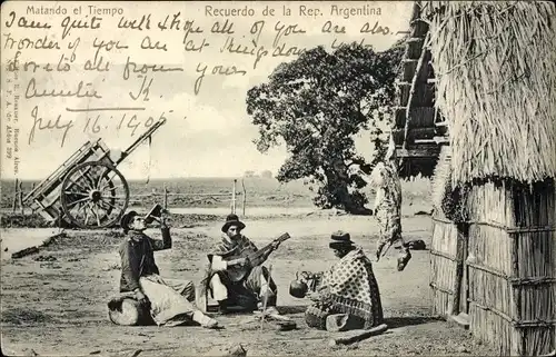 Ak Argentinien, Matando el Tiempo, Männer beim Trinken und Musizieren, Hütte