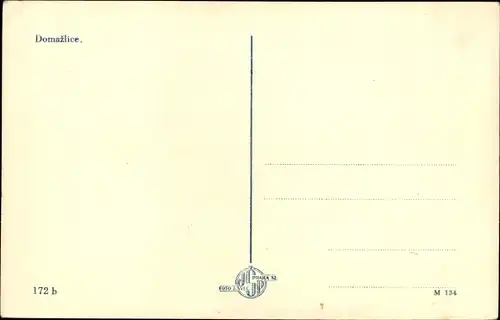 Ak Domažlice Taus Region Pilsen, Straßenpartie, Mann in Tracht, Pfeife
