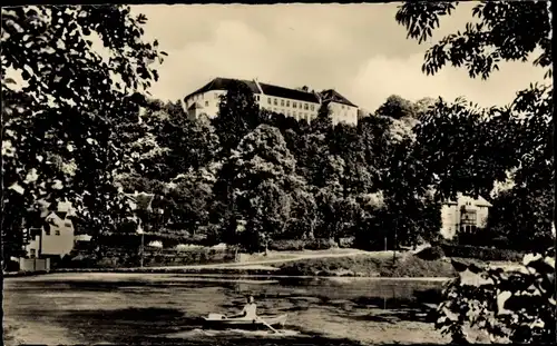 Ak Waltershausen in Thüringen, Schloss mit Gondelteich