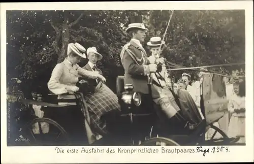 Ak Kronprinz Wilhelm von Preußen, Kronprinzessin Cecilie, Die erste Ausfahrt des Brautpaares