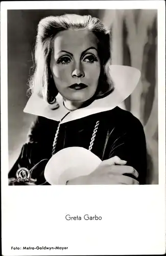 Ak Schauspielerin Greta Garbo, Portrait