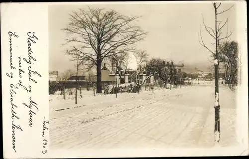 Foto Ak Dänemark, Wintermotiv, Straßenpartie