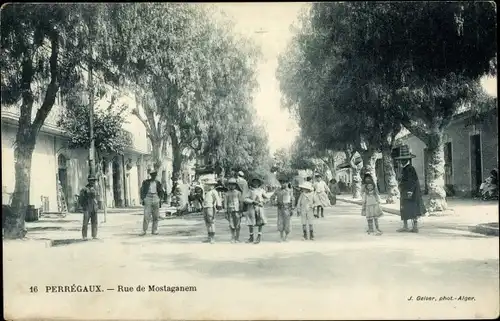 Ak Perregaux Mohammadia Algerien, Rue de Mostaganem, Straßenpartie