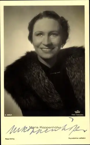 Ak Schauspielerin Maria Koppenhöfer, Portrait, Pelzmantel, Autogramm