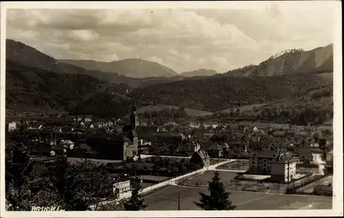 Foto Ak Bruck an der Mur Steiermark, Teilansicht, Blick auf Gebirge