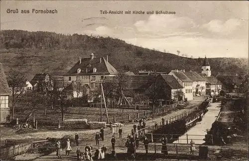 Ak Fornsbach Murrhardt in Württemberg, Teilansicht, Kirche, Schulhaus