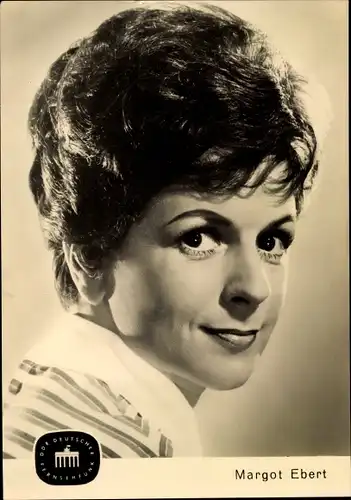 Ak Schauspielerin und Moderatorin Margot Ebert, Portrait, DDR Deutscher Fernsehfunk