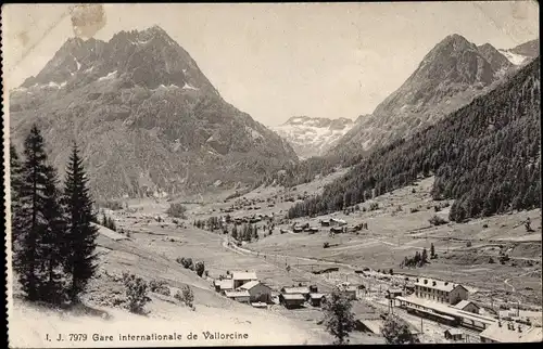 Ak Vallorcine Haute Savoie, Internationaler Bahnhof