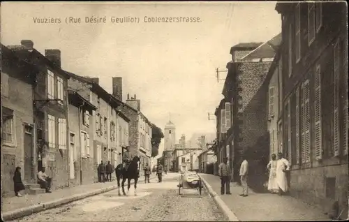 Ak Vouziers Ardennes, Rue Désiré Geulliot, Koblenzer Straße, Reiter