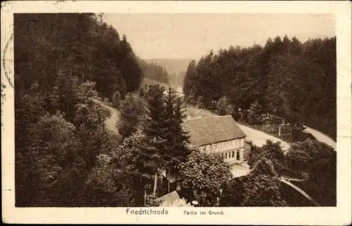 Ak Friedrichroda im Thüringer Wald, Grund, Gesamtansicht