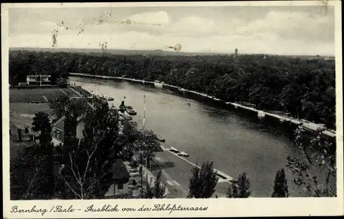 Ak Bernburg an der Saale, Ausblick von der Schlossterrasse