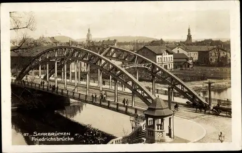 Ak Saarbrücken im Saarland, Ansicht der Friedrichsbrücke