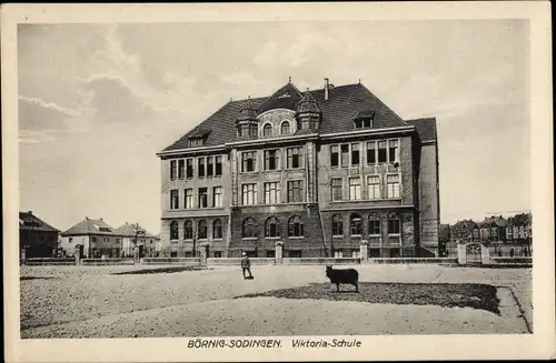 Ak Börnig Sodingen Herne im Ruhrgebiet, Viktoria-Schule, Außenansicht