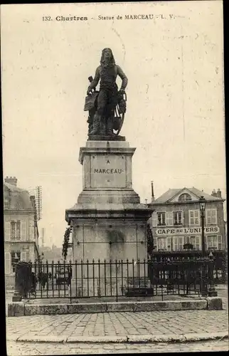 Ak Chartres-Eure et Loir, Statue von Marceau