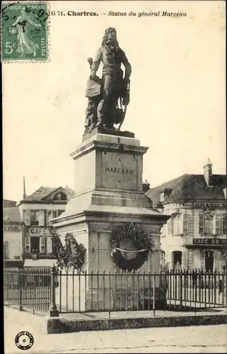 Ak Chartres Eure et Loir, Statue von General Marceau