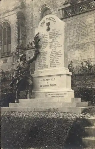 Ak Sandricourt Amblainville Oise, Pro Patria, Ehrenmal