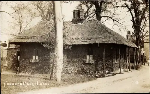 Ak Norwood London England, Court Lodge