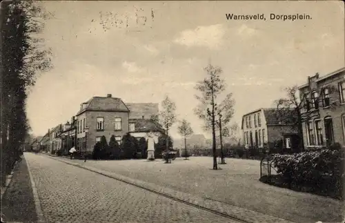 Ak Warnsveld Gelderland Niederlande, Dorfplatz