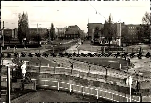 Ak Berlin Tiergarten, Potsdamer Platz, Grenze, Nach dem 13.08.1961