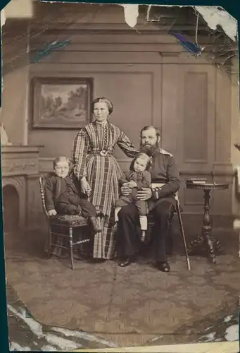 Kabinett Foto Soldat Tüpfer in Uniform mit Familie, Portrait