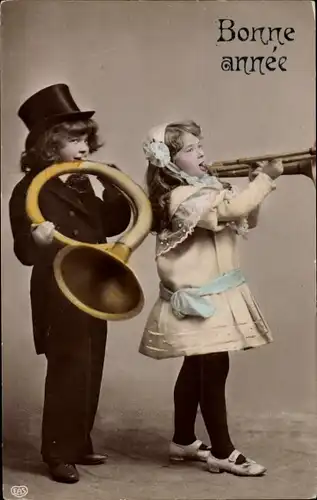 Ak Glückwunsch Neujahr, Junge und Mädchen mit Musikinstrumenten