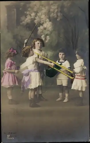 Ak Musizierende Kinder, Musikinstrument, Dirigent