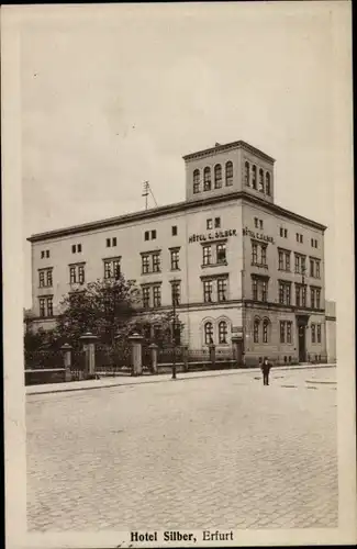 Ak Erfurt in Thüringen, Hotel C. Silber, Straßenpartie