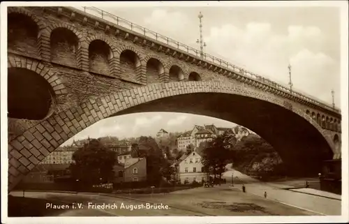 Ak Plauen im Vogtland, Ansicht der Friedrich August Brücke, Straßenpartie