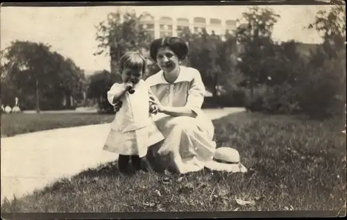 Foto Ak Chicago Illinois USA, Mutter mit Tochter, Porträt