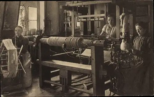 Ak Bad Fallingbostel Lüneburger Heide, Am Spinnrad und Webstuhl