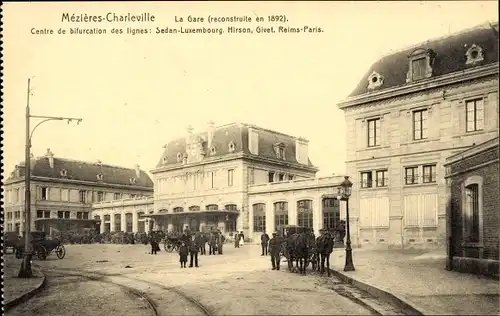 Ak Mézières Charleville Ardennes, La Gare, Blick auf den Bahnhof, Straßenseite