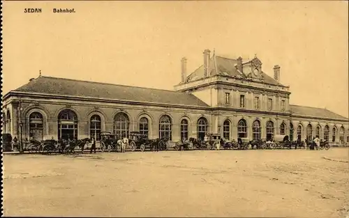 Ak Sedan Ardennes, Bahnhof, Kutsche