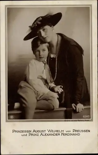 Ak Alexandra Viktoria, Prinzessin August Wilhelm von Preußen, Prinz Alexander Ferdinand