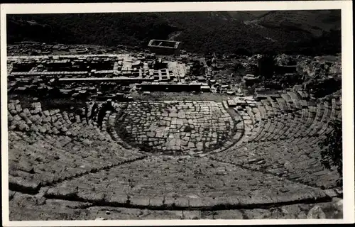 Ak Delphi Griechenland, Theater und der Apollo-Tempel
