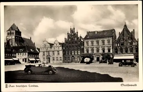 Ak Hansestadt Greifswald, Markt, Marienkirche, Auto