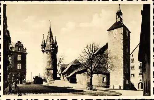 Ak Lindau im Bodensee, Kriegerdenkmal, Diebsturm, Peterskirchturm