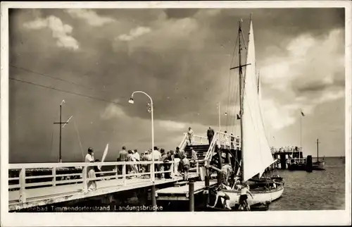 Ak Timmendorfer Strand, Landungsbrücke, Segelboot