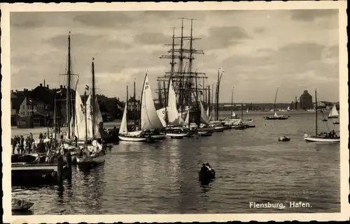 Ak Flensburg in Schleswig Holstein, Hafen, Segelboote