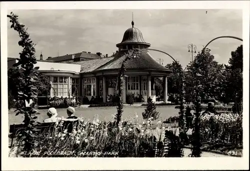 Ak Lázně Poděbrady Bad Podiebrad Region Mittelböhmen, Park, Kurhaus