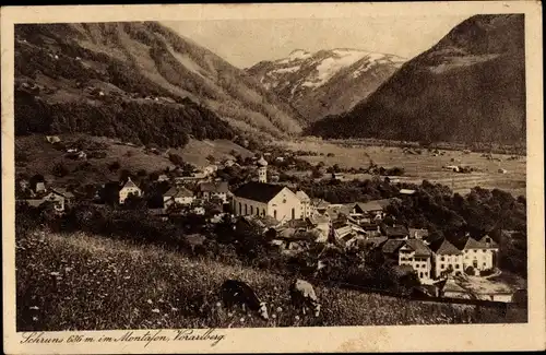 Ak Schruns Montafon Vorarlberg, Blick auf den Ort mit umliegender Landschaft