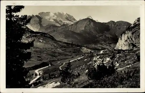 Ak Cortina d'Ampezzo Veneto, Falzaregopass gegen Col di Lana und Marmolata