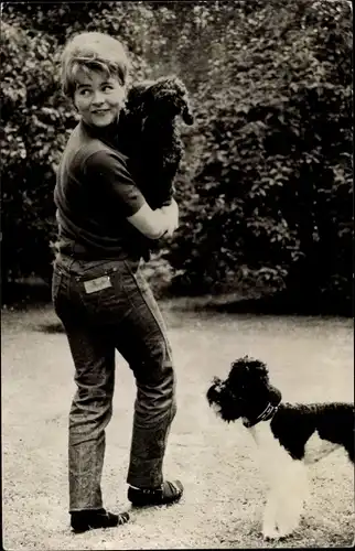 Ak Schauspielerin Conny Froboess, Hunde