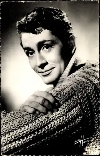 Ak Schauspieler Jean Claude Pascal, Portrait